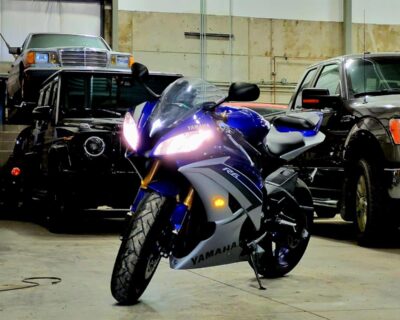 GT-Powersports-YYC-2015-Yamaha-YZF-R6-1