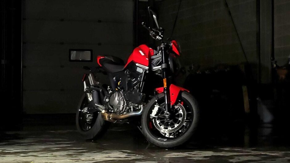 2021 Ducati Monster