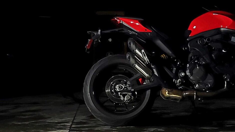 2021 Ducati Monster