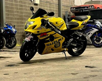 GT-Powersports-yyc-2004-Suzuki-GSX-R600-1